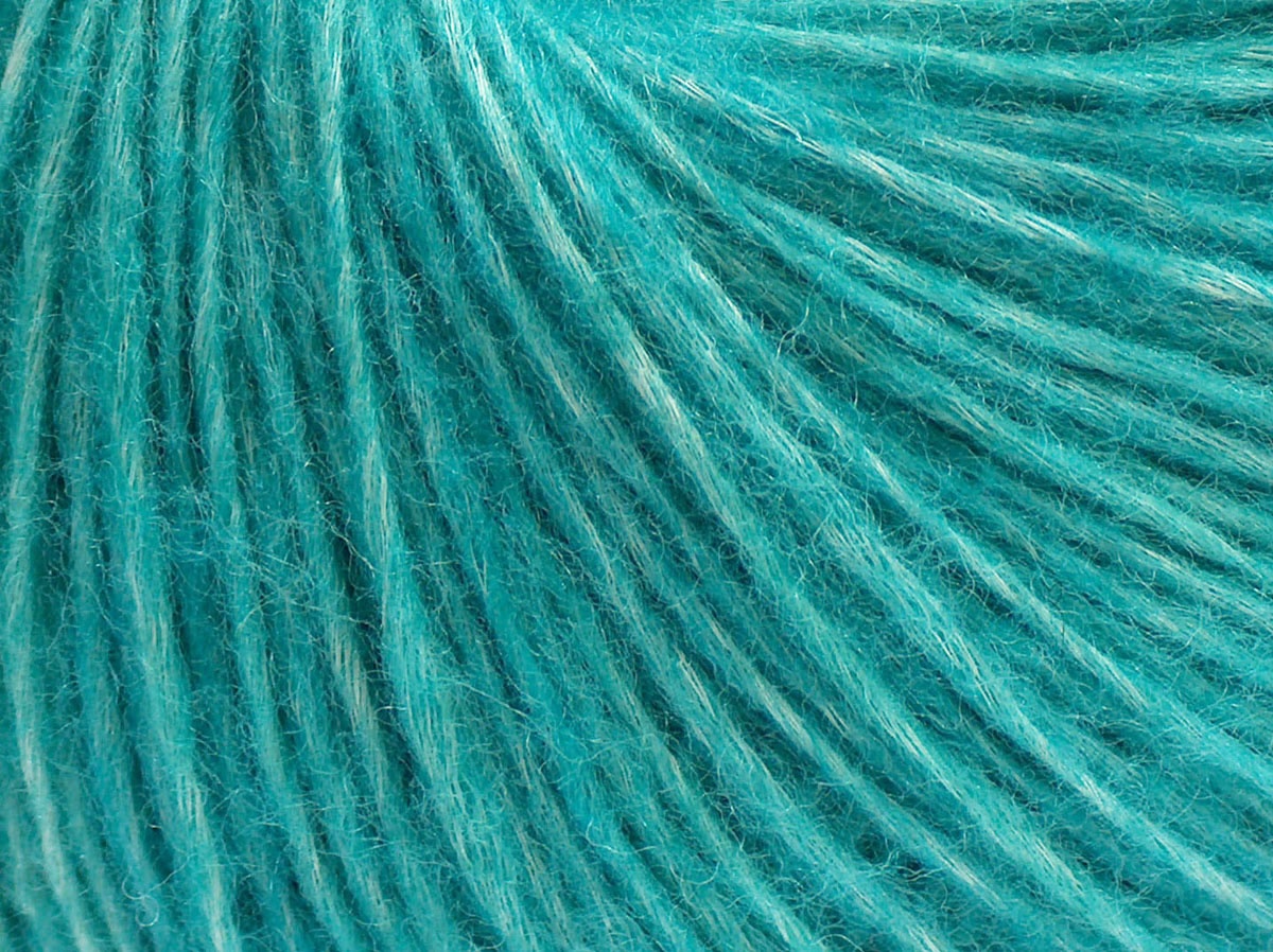 Leonardo Emerald Green, Closeout Yarns Yarn Paradise